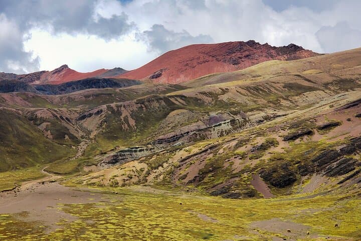 Hiking Rainbow Mountain (Vinicunca): Full-Day Trek from Cusco photo 3