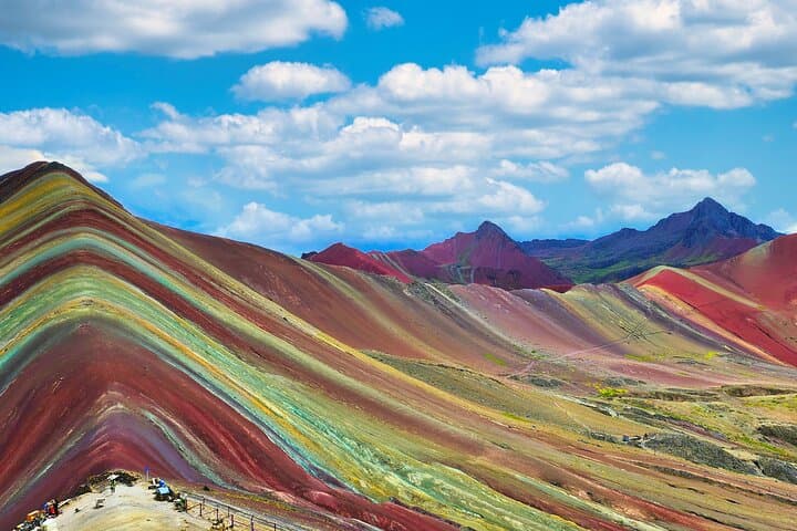 Hiking Rainbow Mountain (Vinicunca): Full-Day Trek from Cusco