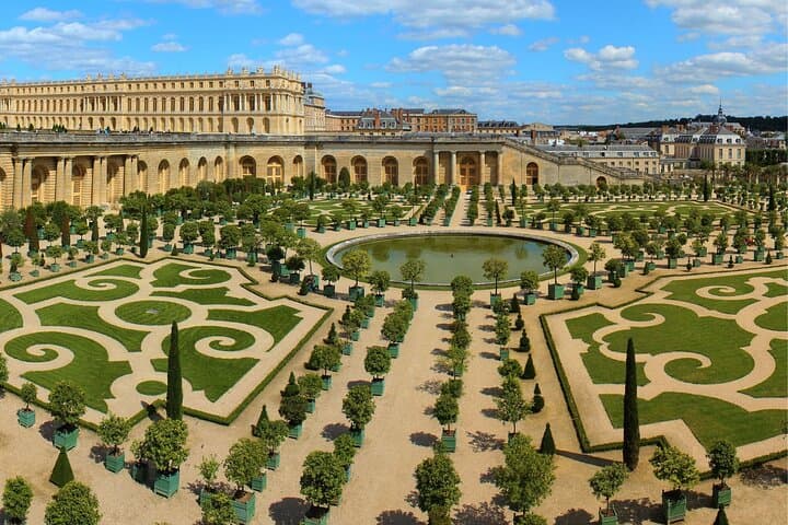 Versailles Palace, Gardens & Trianon: Priority Entry with Musical Fountains photo 2