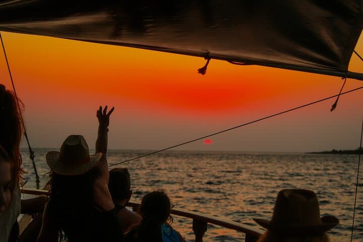 Queen Bee Sunset Cruise: Kefalonia Swim Stops, Snorkel & Dinner photo 6