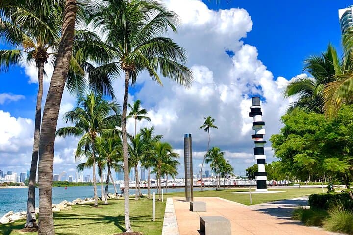 Self-Guided Miami Beach Walking Tour: Art Deco, Beaches & Biscayne Bay photo 2