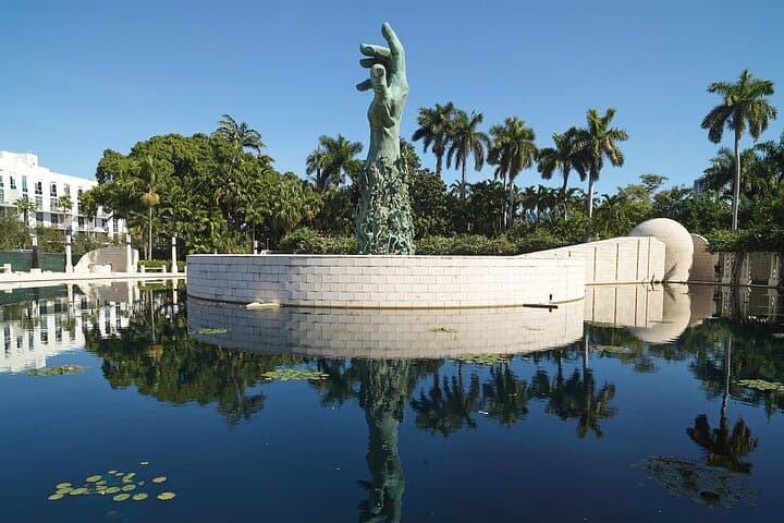 Self-Guided Miami Beach Walking Tour: Art Deco, Beaches & Biscayne Bay photo 3
