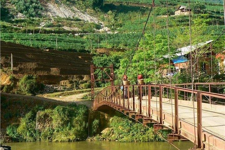 Sapa Trekking 2 Days 1 Night: Ta Van Bungalow Homestay & Rice Terrace Hike photo 6