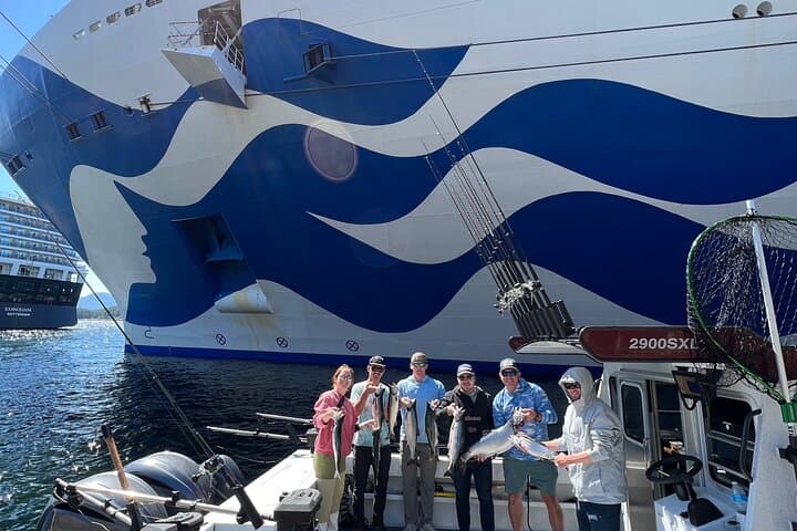 Ketchikan Trophy Salmon and Halibut Fishing Charter photo 3