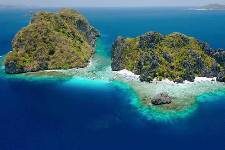 El Nido Island Hopping: Full-Day Bacuit Bay Boat Tour with Lunch photo 3