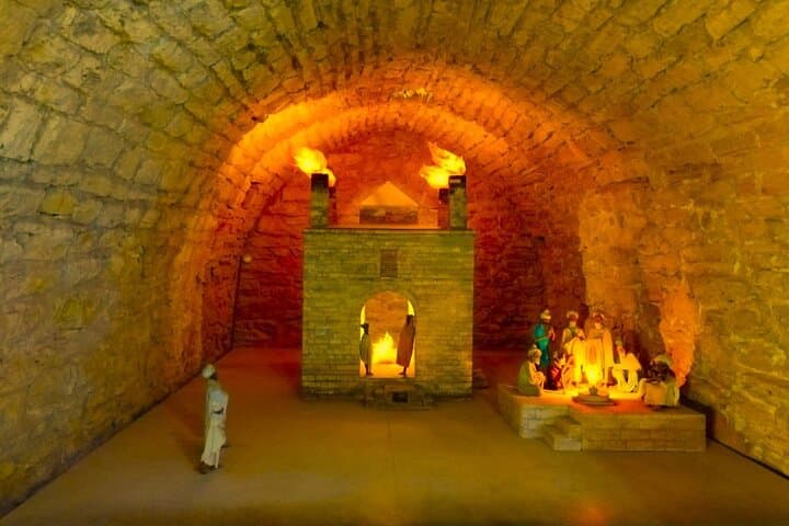 Half-Day Absheron Tour: Gala Archaeological Reserve, Ateshgah & Yanar Dag photo 4