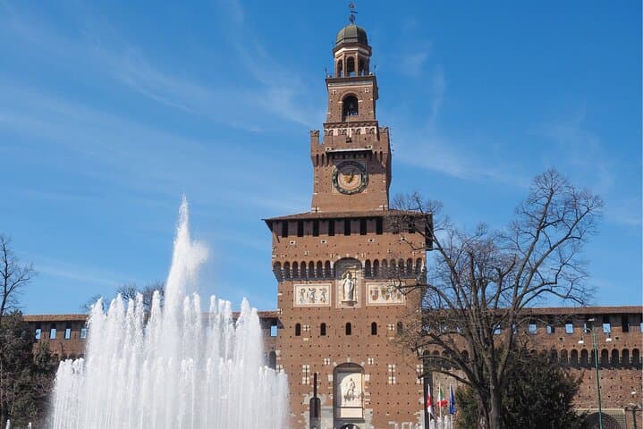 Milan Scavenger Hunt: Self-Guided Walking Tour & City Sights photo 3
