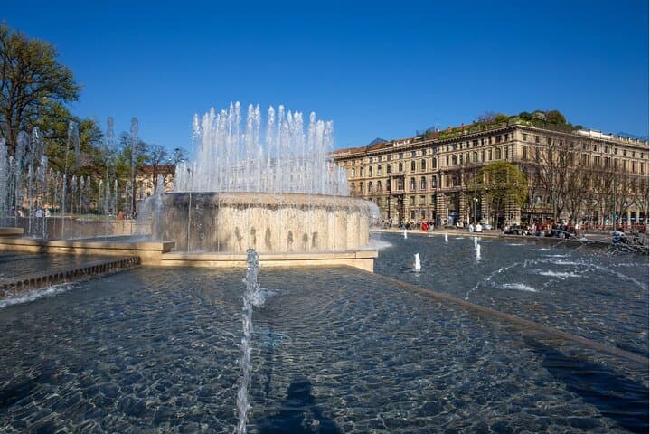 Milan Scavenger Hunt: Self-Guided Walking Tour & City Sights photo 4