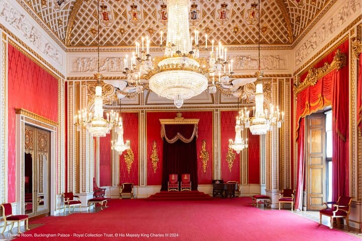 Inside Buckingham Palace State Rooms & Royal London Walking Tour — Skip-the-Line Guide