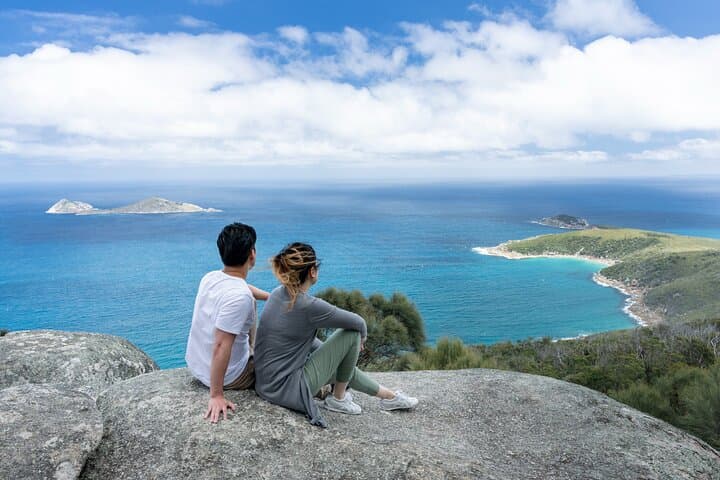 Wilsons Promontory Wilderness Day Tour: Squeaky Beach, Mt Oberon & Wildlife from Melbourne