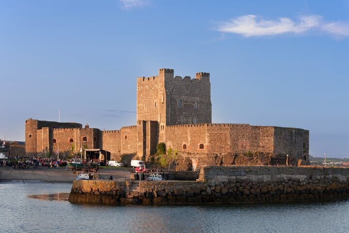 Private Full-Day Northern Ireland Tour: Giant's Causeway, Carrickfergus & Glenariff photo 1