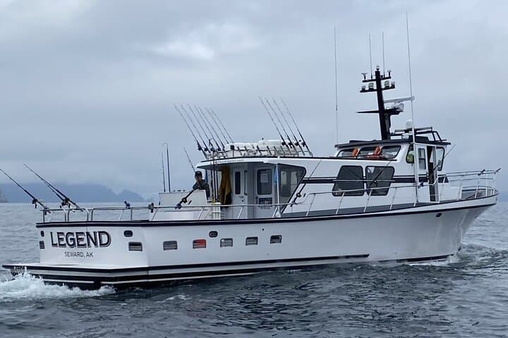 Explore Kenai Fjords National Park: Whale Watching and Fishing Adventure photo 3