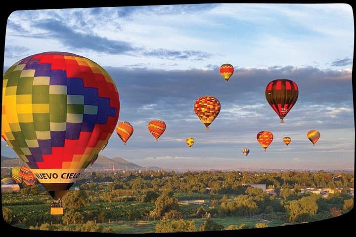 Sunrise Balloon Flight Over Teotihuacán: Hot-Air, Breakfast & Archaeological Tour from CDMX photo 2