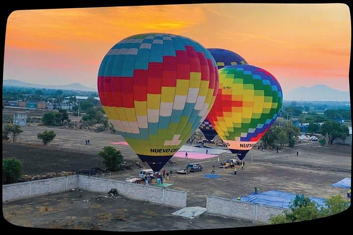 Sunrise Balloon Flight Over Teotihuacán: Hot-Air, Breakfast & Archaeological Tour from CDMX photo 3