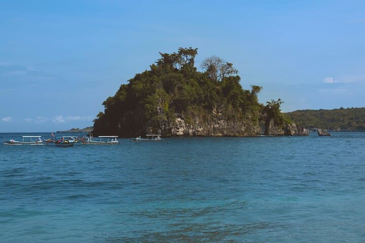 2-Day Nusa Penida Private Tour: Kelingking, Broken Beach & East Coast Highlights photo 2