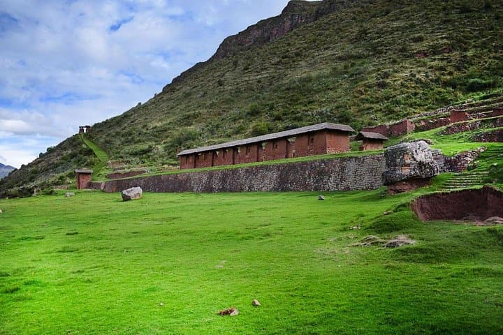 Huchuy Qosqo Trek & Machu Picchu in 3 Days: Sacred Valley Hike with Private Guide photo 1