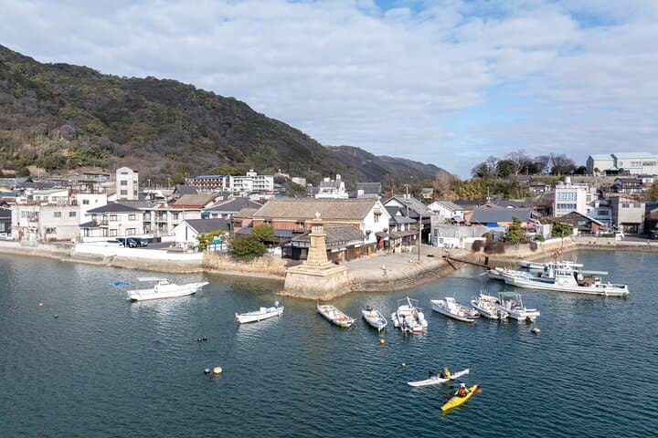 Tomonoura Sea Kayak: Paddle to Abuto Kannon & Sensuijima — Ghibli-Inspired Half-Day Tour photo 3