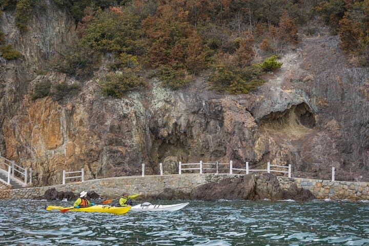 Tomonoura Sea Kayak: Paddle to Abuto Kannon & Sensuijima — Ghibli-Inspired Half-Day Tour photo 4