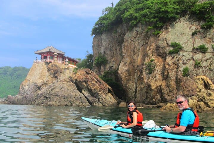 Sea Kayak Tour to Tomonoura: Paddle the Historic Seto Inland Sea