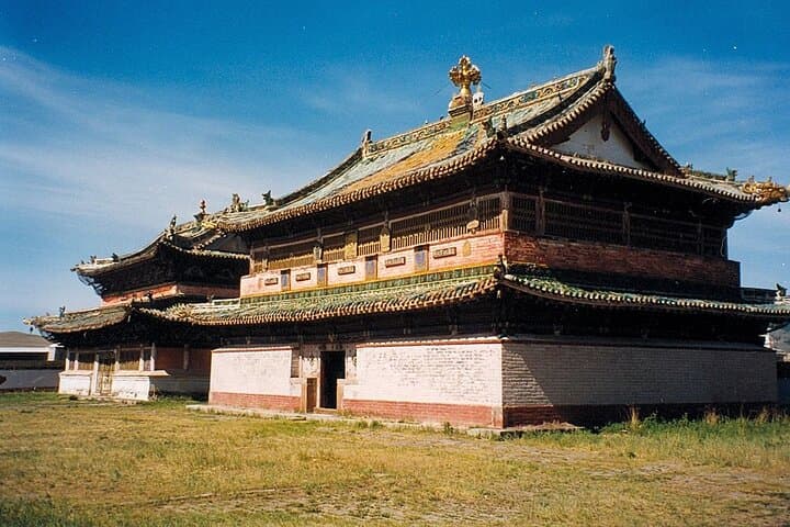 Two-Day Central Mongolian Adventure — Kharkhorin, Elsen Tasarkhai & Erdene Zuu photo 4