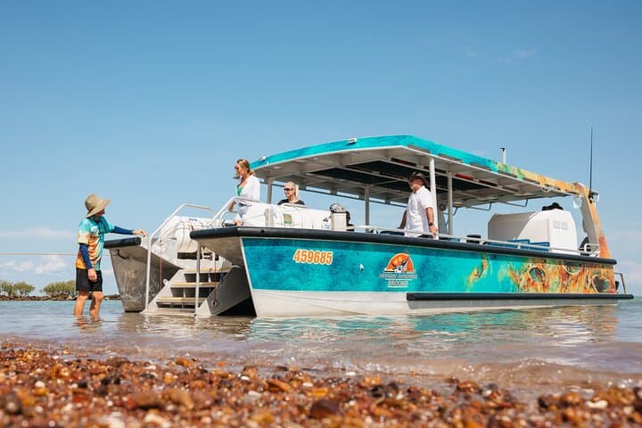 Broome Prehistoric Coast Cruise: Dinosaur Footprints, Mangroves & Sparkling Wine