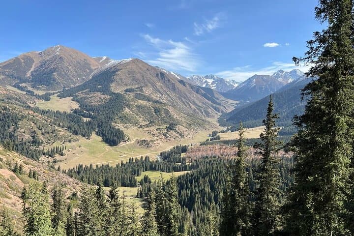 3-Day Around Issyk-Kul: Jeti-Oguz, Barskoon & Skazka Canyon photo 2