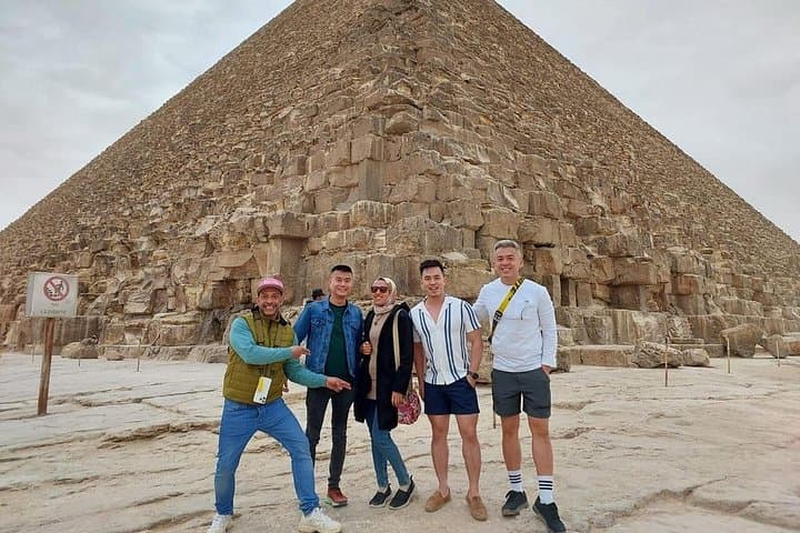 Full-Day Giza Pyramids, Egyptian Museum & Nile Felucca: Private Cairo Tour photo 3