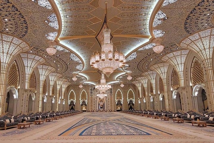 Abu Dhabi Full-Day Private Sightseeing Tour from Dubai – Sheikh Zayed Mosque & Heritage Village photo 3