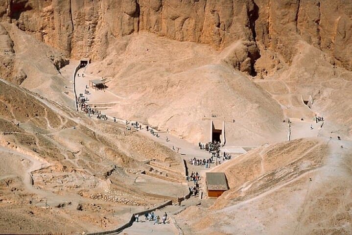 Sunrise Hot Air Balloon Over Luxor with Valley of the Kings & Hatshepsut Temple photo 2