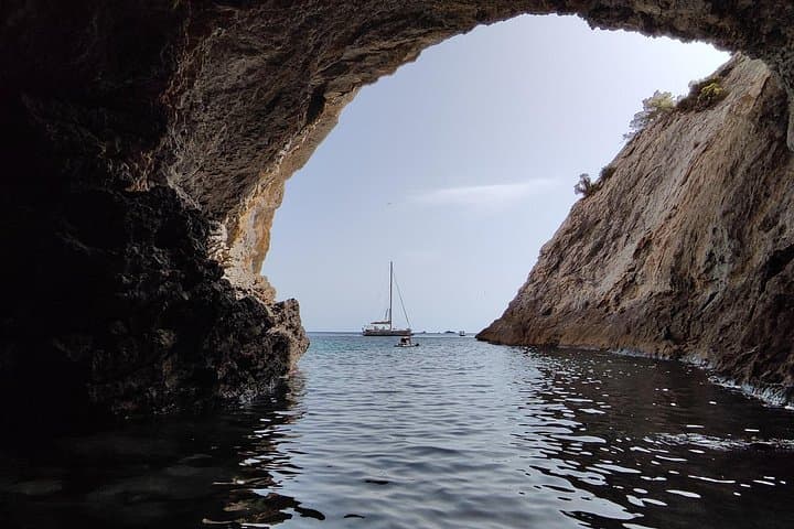 Sailing Day from Port d'Andratx to Sa Dragonera — Snorkel, SUP & Picnic photo 4
