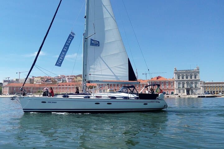 Lisbon Luxury 2‑Hour Sailing Yacht Cruise with Drinks and Portuguese Snacks photo 2