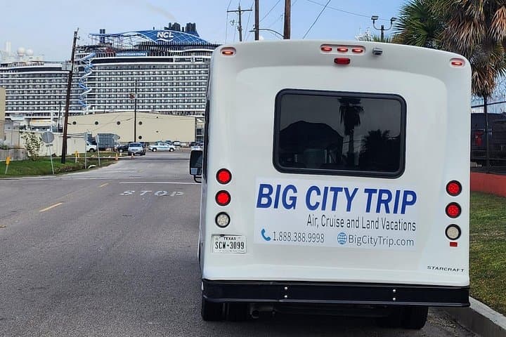 Private Shuttle Houston to Galveston — Airport & Cruise Terminal Transfers photo 4