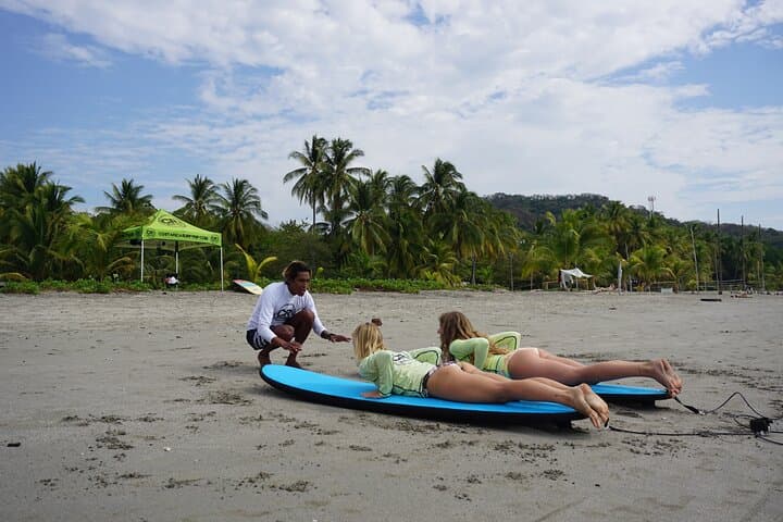 Learn to Surf in Playa Sámara — 90-Minute ISA-Certified Lessons on a Gentle Beach Break photo 4