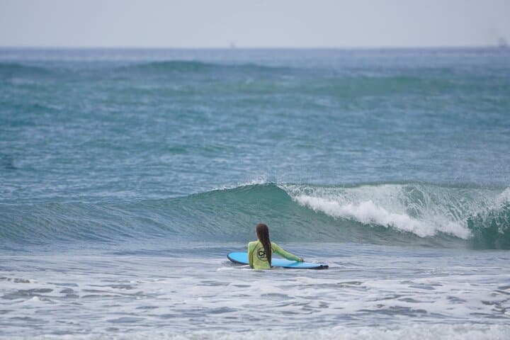 Learn to Surf in Playa Sámara — 90-Minute ISA-Certified Lessons on a Gentle Beach Break photo 6