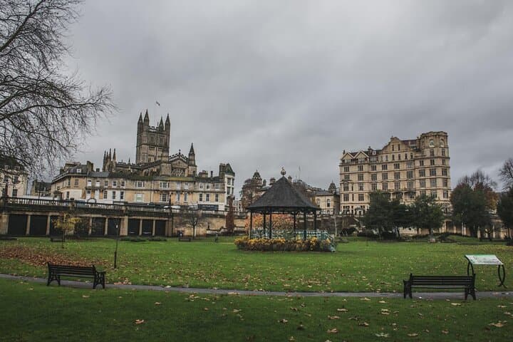 Private Family Walking Tour in Bath — Roman Baths, Royal Crescent & Jane Austen Sites photo 3