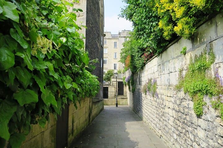 Private Family Walking Tour in Bath — Roman Baths, Royal Crescent & Jane Austen Sites photo 5