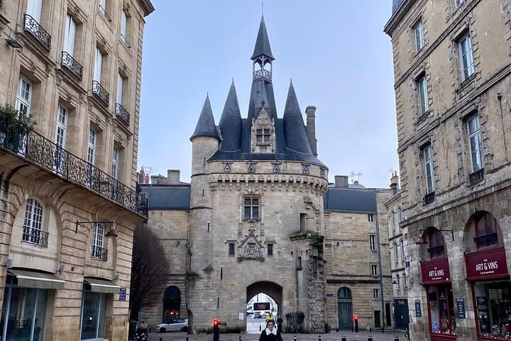 Bordeaux in a Day: City Stroll and Chateau Wine Tasting photo 3