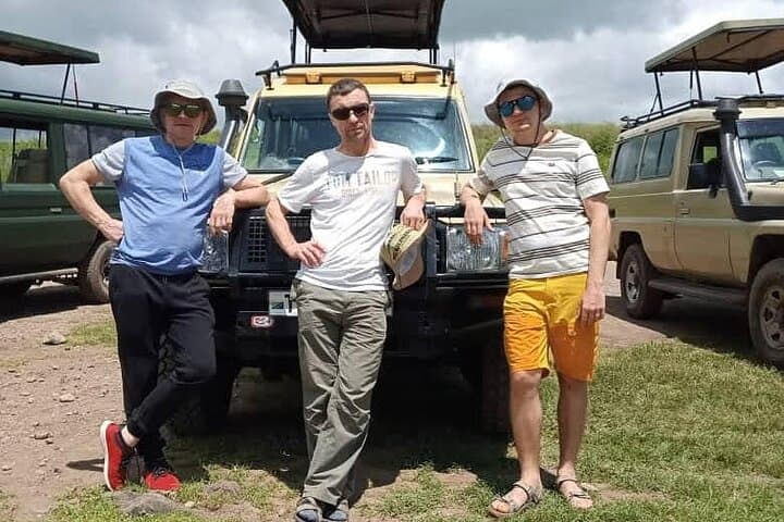Serengeti Wildebeest Migration: 10-Day River-Crossing Safari from Arusha