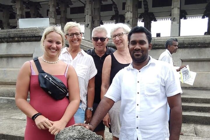 Colombo Tuk-Tuk Sightseeing Tour: Morning or Evening Private City Experience photo 2