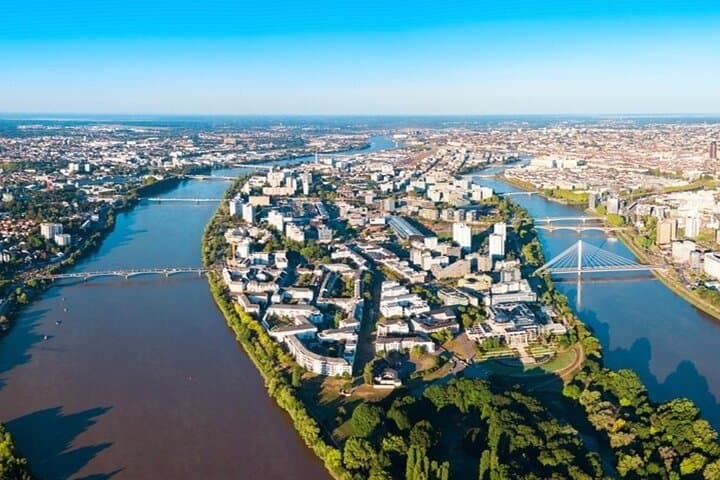 Nantes Must-See Walking Tour: Cathedral, Passage Pommeraye & Les Machines