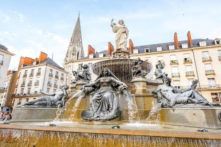 Nantes Must-See Walking Tour: Cathedral, Passage Pommeraye & Les Machines photo 4
