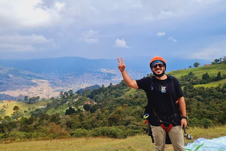 Soar Over the Aburrá Valley: Private Paragliding Experience in Medellín