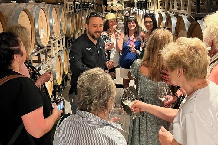 Newberg Bed and Breakfast Wine Tour: Small-Group Willamette Valley Tastings photo 2
