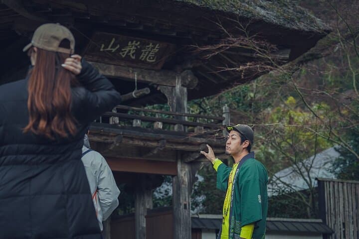 Yufuin Onsen Guided Walking Tour — Kinrin Lake, Bussanji Temple & Back-Roads photo 5