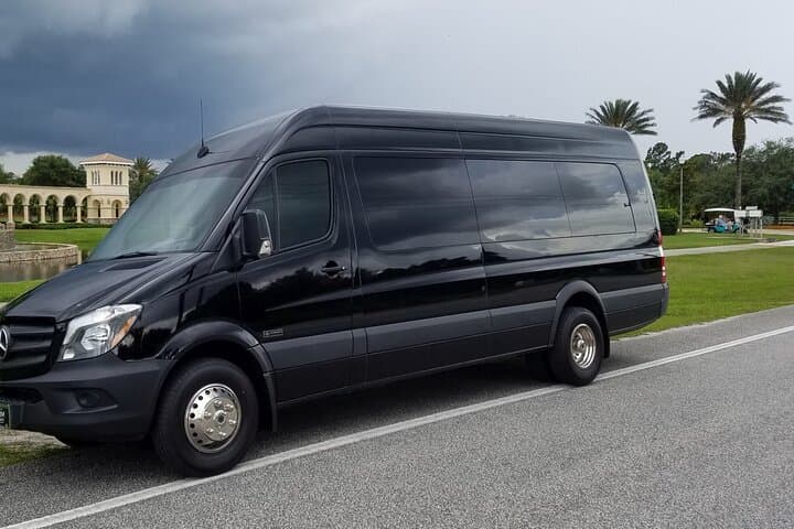 Orlando Airport Private Transfer (MCO) to Disney & Universal Hotels photo 2