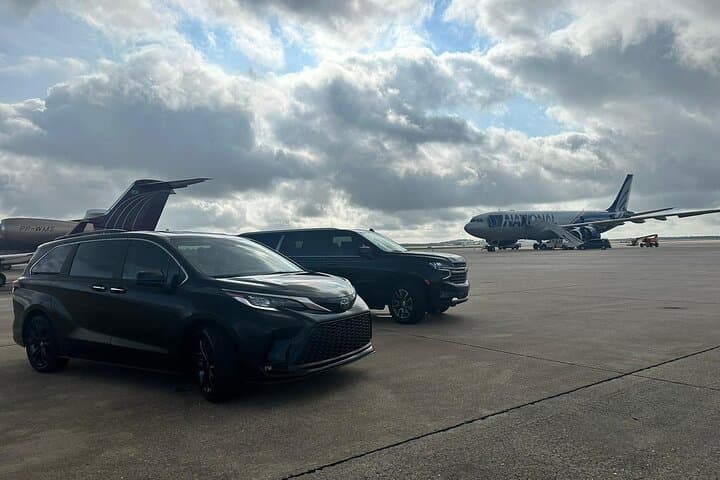 Orlando Airport Private Transfer (MCO) to Disney & Universal Hotels photo 4