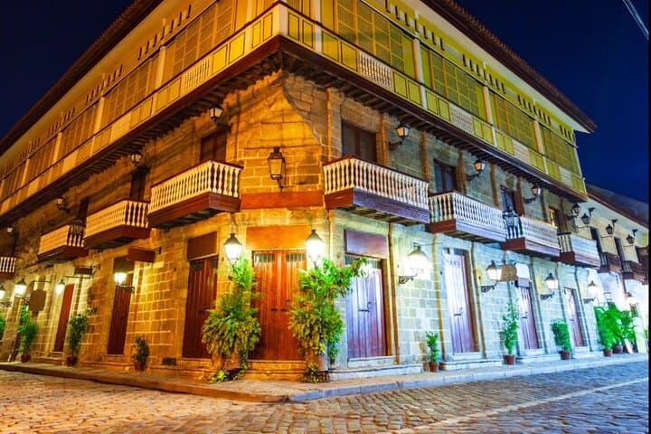 Manila Motorcycle Night Tour: Explore Rizal Park, Intramuros & Binondo After Dark photo 3