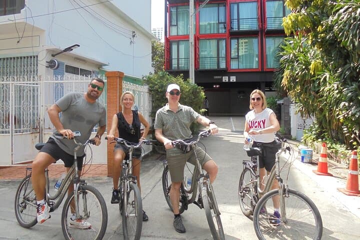 Explore Bangkok by Bike and Longtail: Afternoon Ride Across Riverfront Communities photo 4