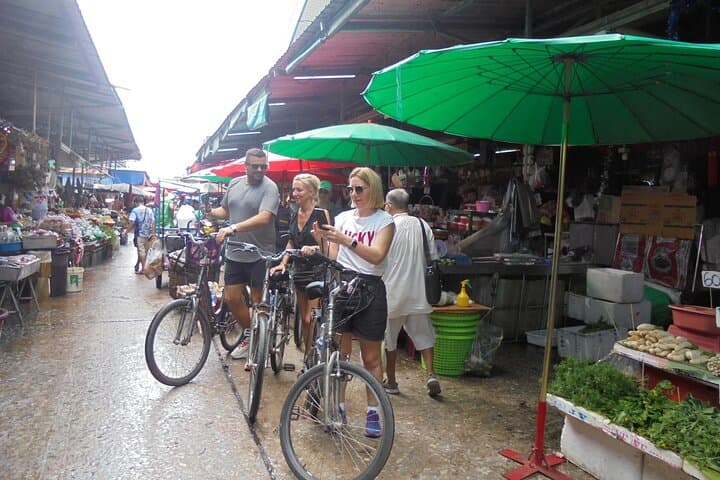 Explore Bangkok by Bike and Longtail: Afternoon Ride Across Riverfront Communities photo 6