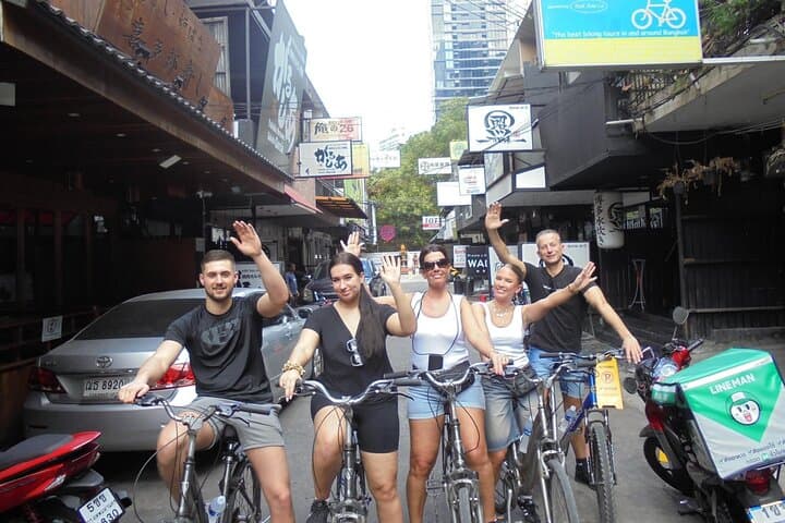 Bangkok Morning Bike Tour: Markets, Longtail Boat & Riverside Cycling
